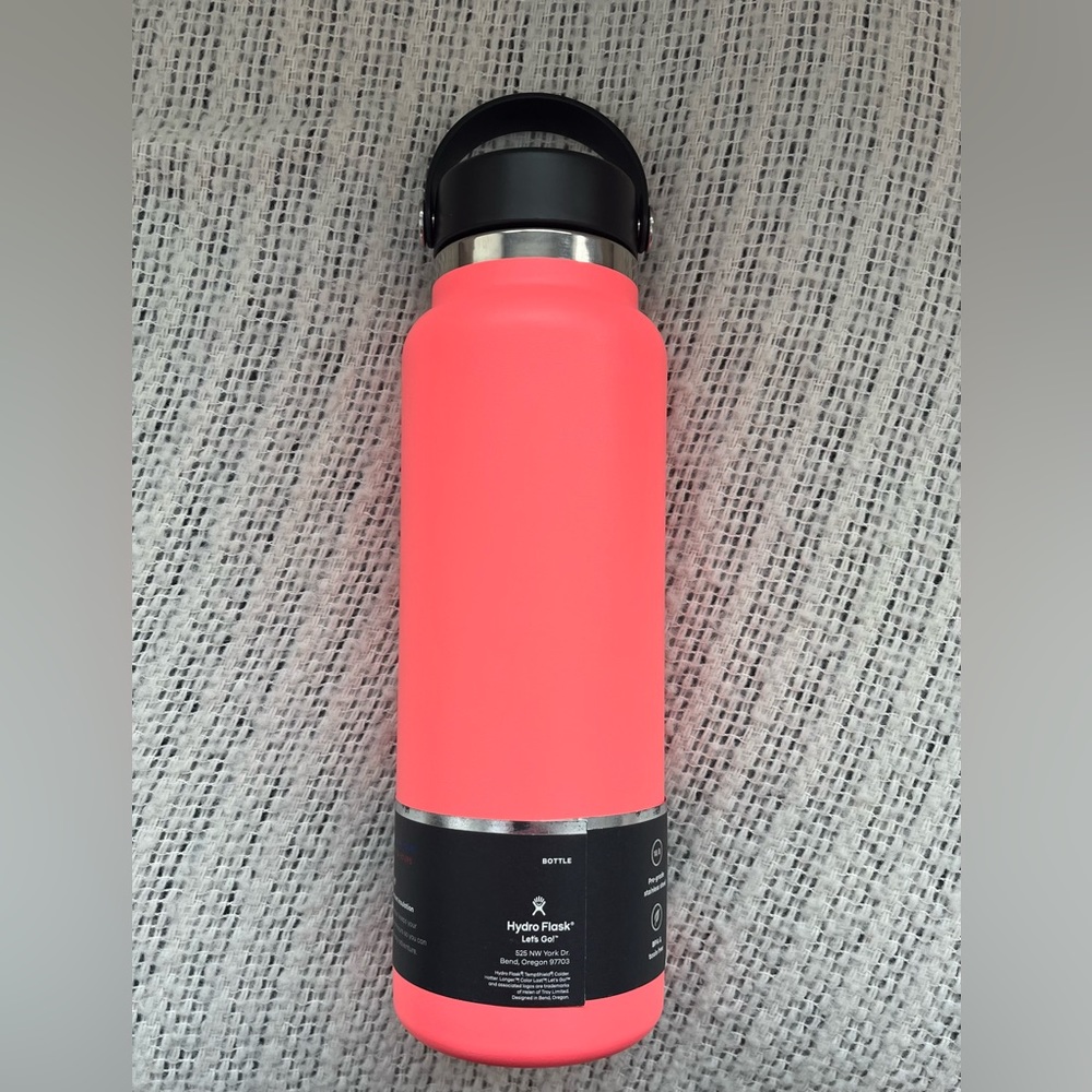 ⚠️SOLD⚠️Hydro Flask Water Bottle 40oz- Hibiscus - Wide Mouth - Picture 4 of 15